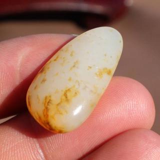 方言和田玉精品特色油润新疆洒金皮白玉籽料原石玩料玉吊坠挂件a1