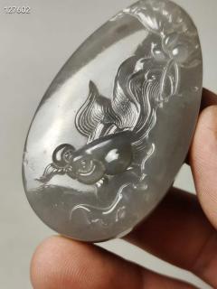 和田玉烟紫料荷花鱼牌子 烟紫和田玉,正烟紫色不发暗,颜色浓郁,玉质细